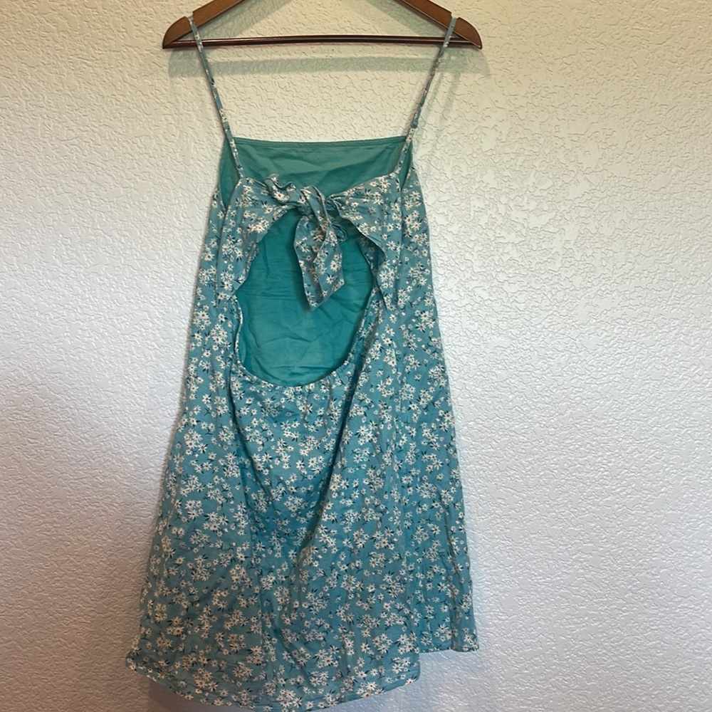 AE DRESS - Picture 2 of 4